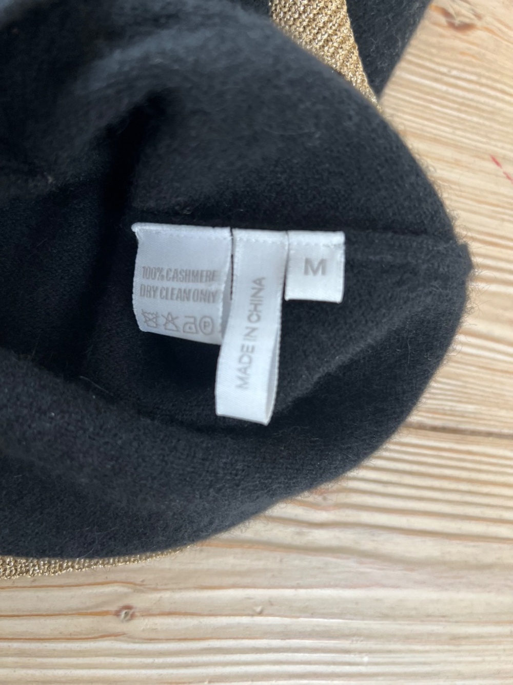Madeleine Thompson 100% Cashmere Black Gold Trim Cardigan Medium - Picture 5 of 7